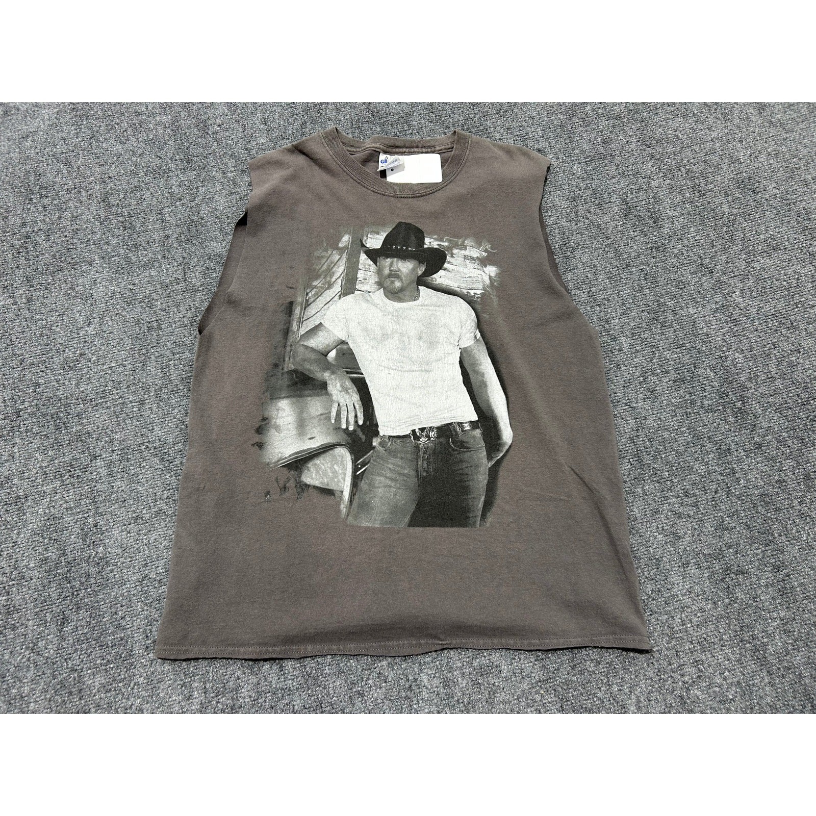 Cutoff Sleeveless 2007 Trace Adkins Dangerous Man Tour Tee - Grey Size Medium gallery