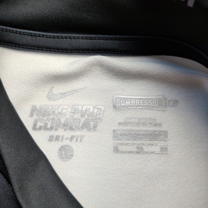 Nike Pro Combat Hyperwarm Dri-Fit Compression Shirt Mens XL Black Grey Mock Neck gallery