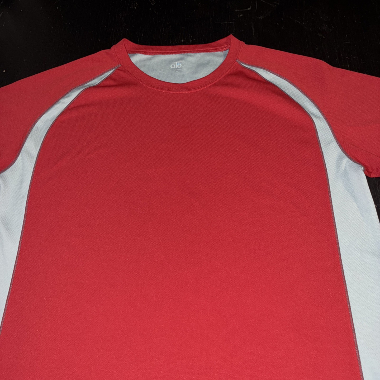 Alo Coolfit Men’s Performance T-Shirt Red Gray XL Gym Yoga Running Active Wear gallery