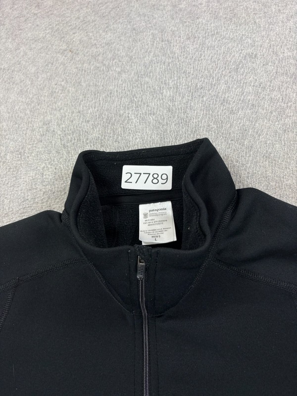 Patagonia PolarTec 1/2 Zip Base Pullover (Men's Large) Black gallery