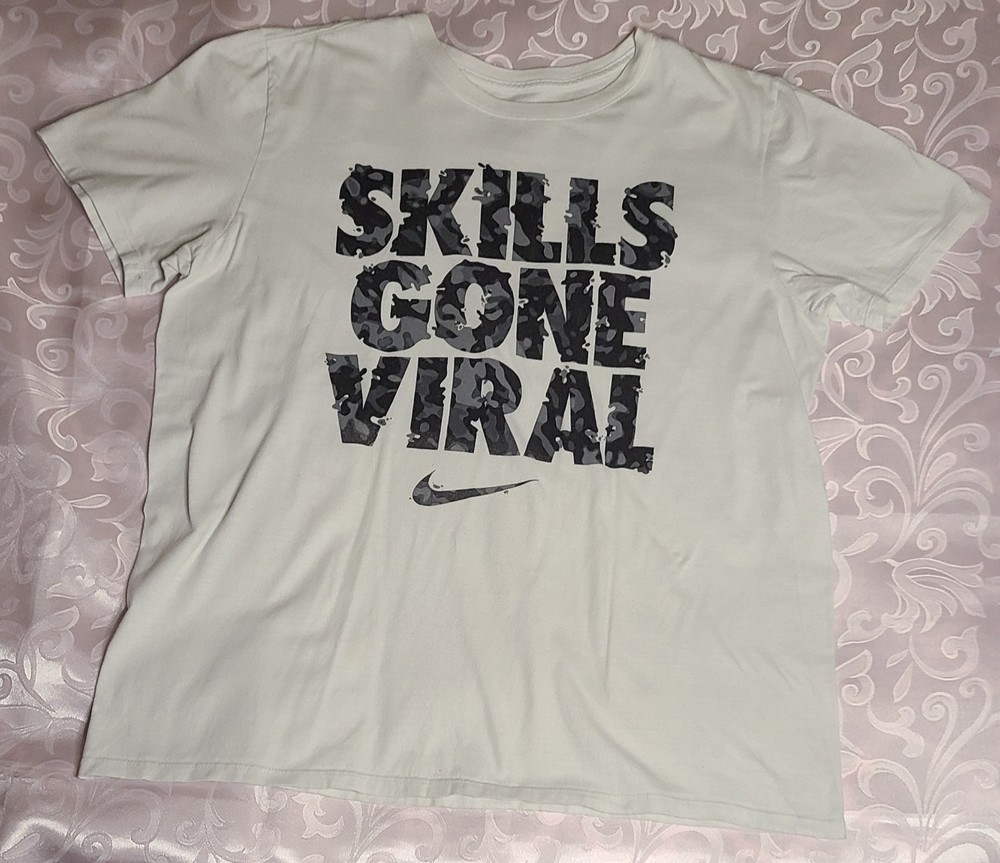 Men's Large Nike Dri Fit Athletic Cut Skills Gone Viral White Tshirt