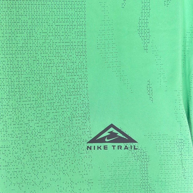 NWT Men's Nike Dri-FIT DM4646-363 Green M Trail Running Gym Training T-shirt B61 gallery
