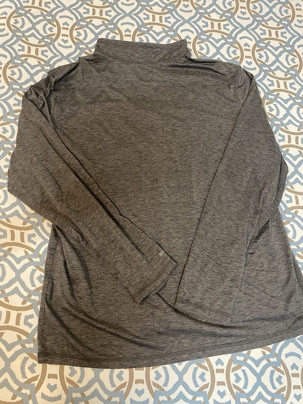 G.H. Bass & Co. Men’s XL Gray Solid 1/4 Zip Mock Neck Long Sleeve Pullover gallery