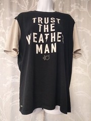 Nike Tee Dri Fit Size Large Soft “Trust the Weather Man” T-Shirt Black Cream