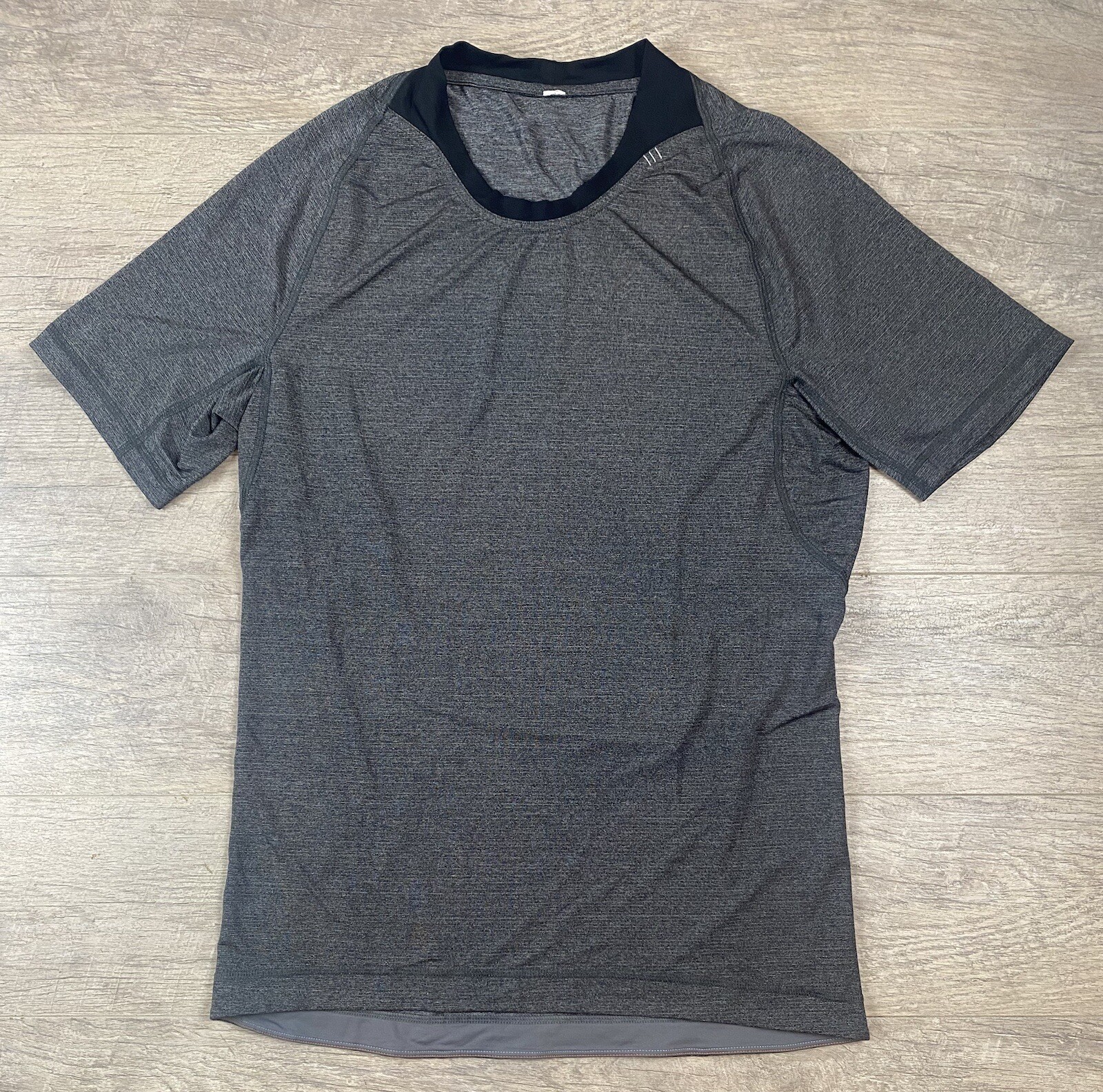 Lululemon Men's Performance Workout Short Sleeve T-Shirt Dark Gray • Medium gallery