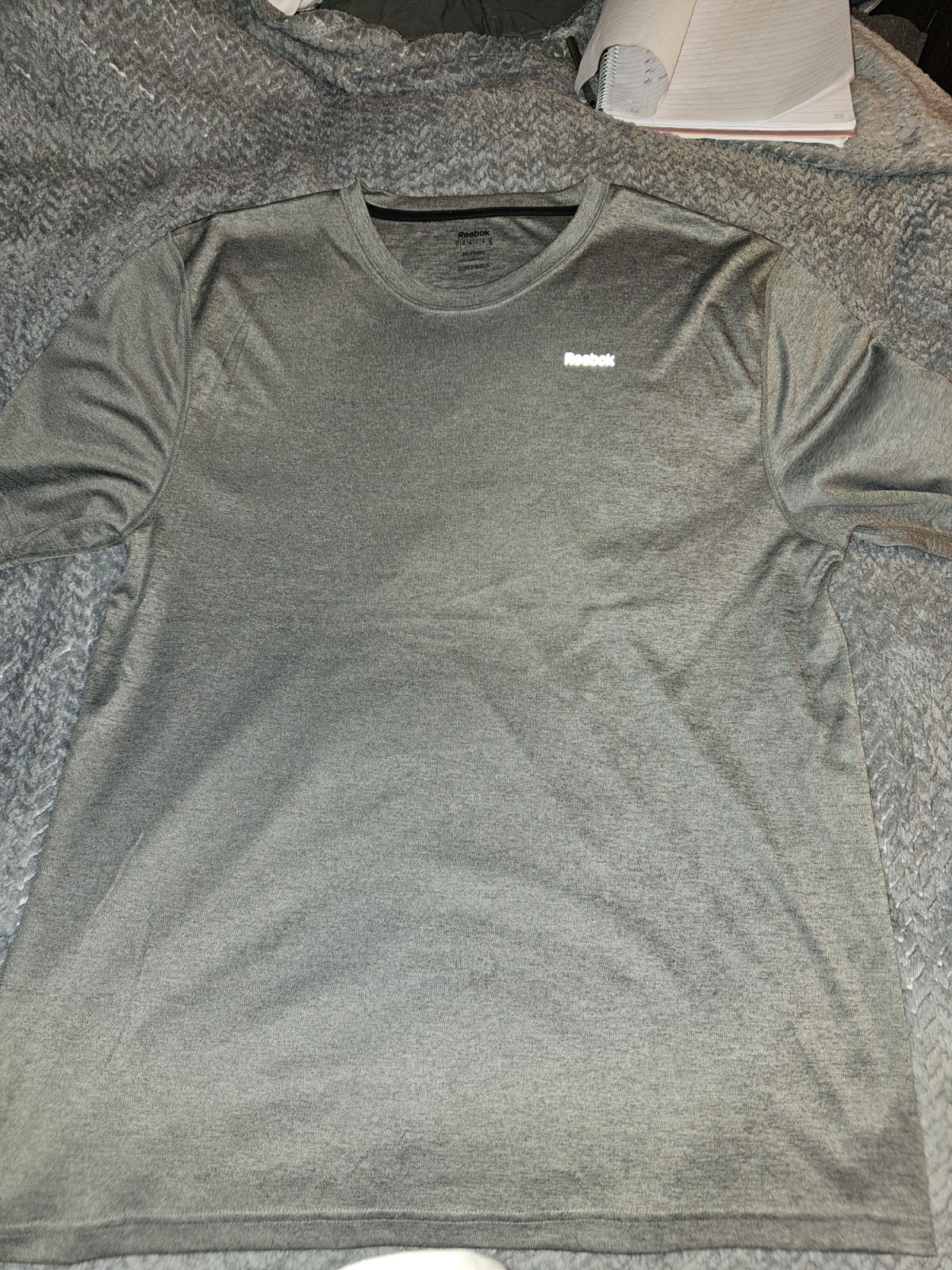 Reebok Men’s XL Regular Gray Crew Neck Lightweight Polyester Logo T-Shirt gallery