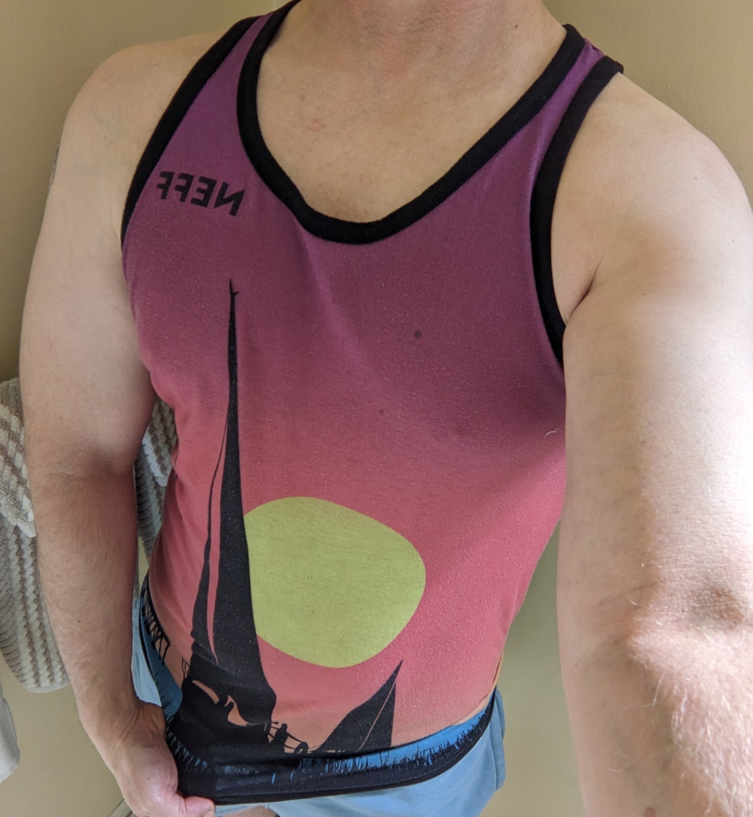 MEN'S TANK TOP: MEDIUM M NEFF Brand California Sunset Sailboat Vintage 80s Beach gallery