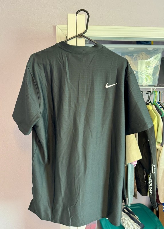 Men’s Nike Dri-fit Short Sleeve Black Henley Style Tshirt. Mens LG. NWT gallery