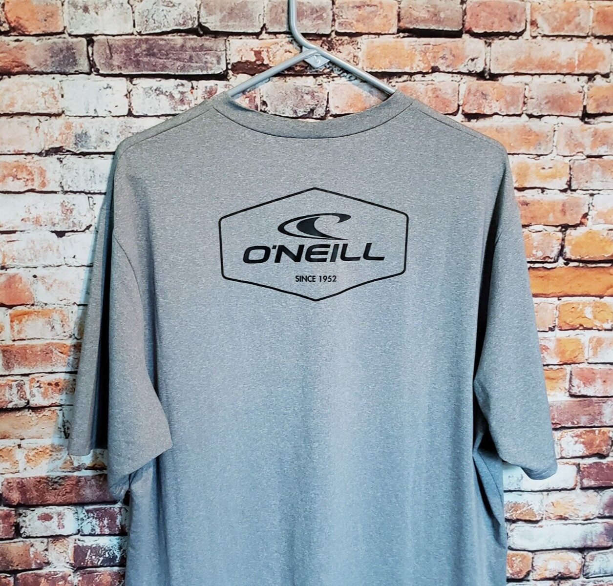 🔥 O'Neill Gray Athletic Short Sleeve Surf Shirt Men's 2XL XXL Slim Fit Gray gallery