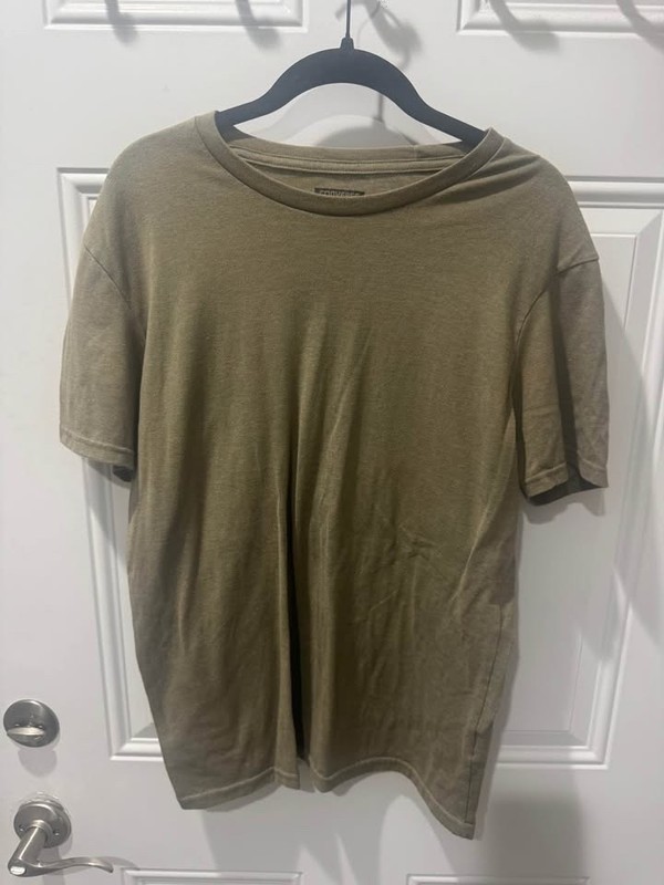 7 Men’s Athletic T-Shirts Bundle – Nike, Nike Swim, Under Armour, Converse gallery