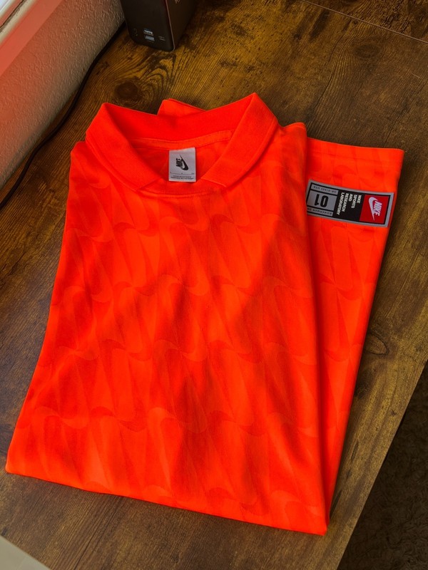 Nike Soccer Goalie Sports & Research Lab Long Sleeve Orange Shirt - Size S gallery