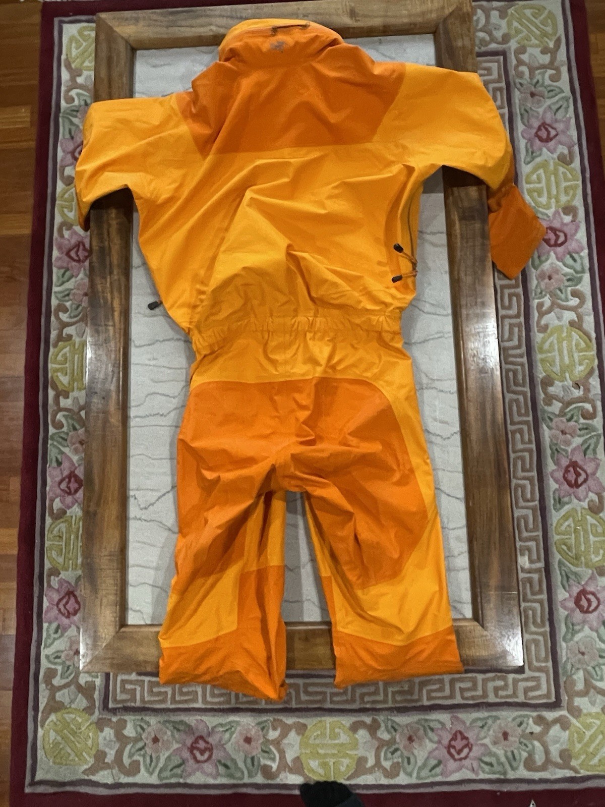 Arc'teryx Alpha AR Gore-Tex Pro One Piece Men's Size Medium Orange gallery