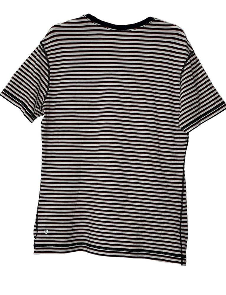 LULULEMON T-shirt Mens Large red white blue striped short sleeve Stretch Gym
