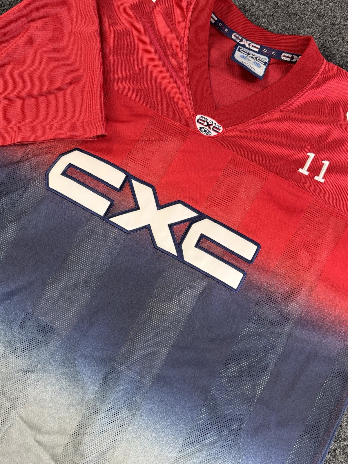 Vintage CXC Cross Colours Football Jersey Red Fade USA Style Mens L gallery