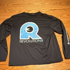 K-Swiss Revolution3 Men’s L Long Sleeve Crew Neck Polyester Reflective Shirt