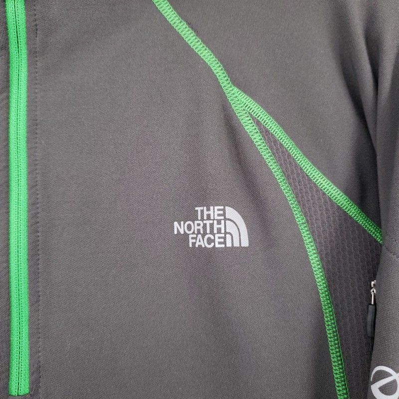 The North Face Shirt Mens M Medium Gray Flight Series VaporWick 1/4 Zip Stretch gallery