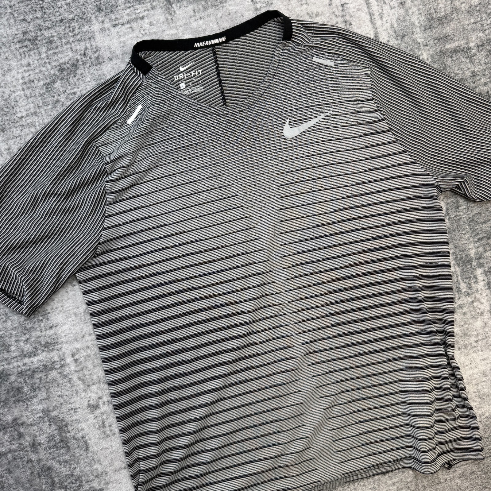 Nike Tech Knit Future Fast Running Shirt Mens Large Dri Fit Reflective Race Gym gallery