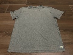 Vuori Shirt Mens Large Gray Performance Tee Athletic Workout Gym