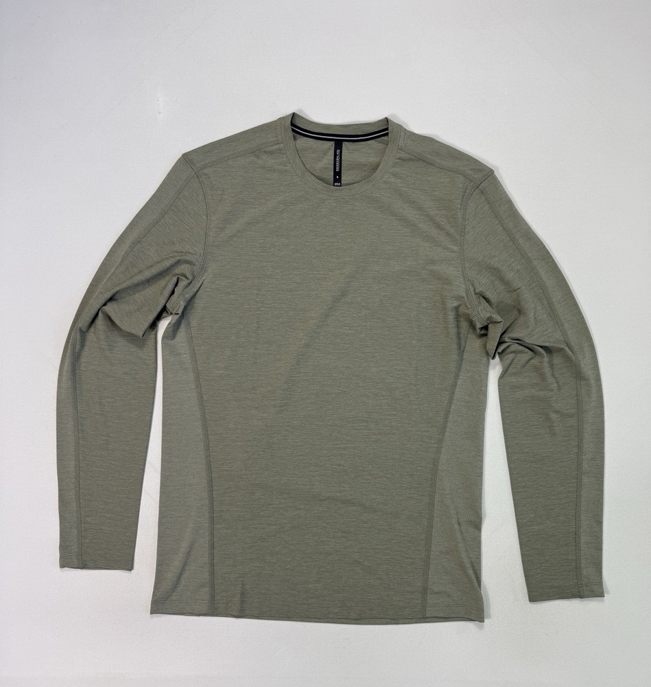 Ten Thousand Versatile Shirt Mens Small LS Long Sleeve Athletic Performance