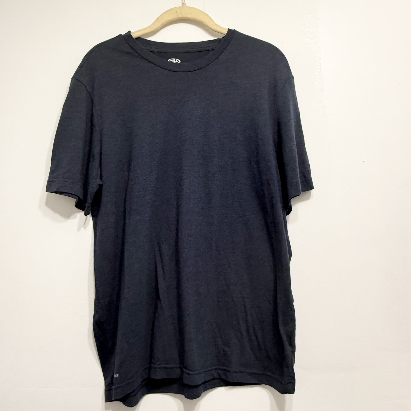 ATHLETIC WORKS DriWorks Blue Short Sleeve Athletic T Shirt Mens M 38-40 gallery