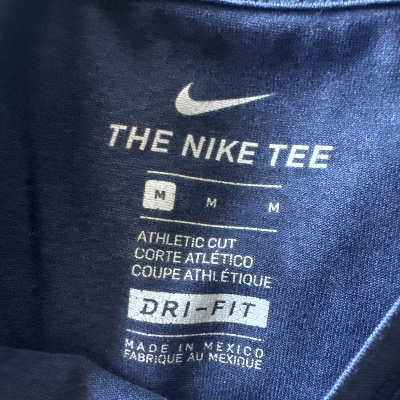 Nike Men's Dri-Fit Tee Size medium gallery