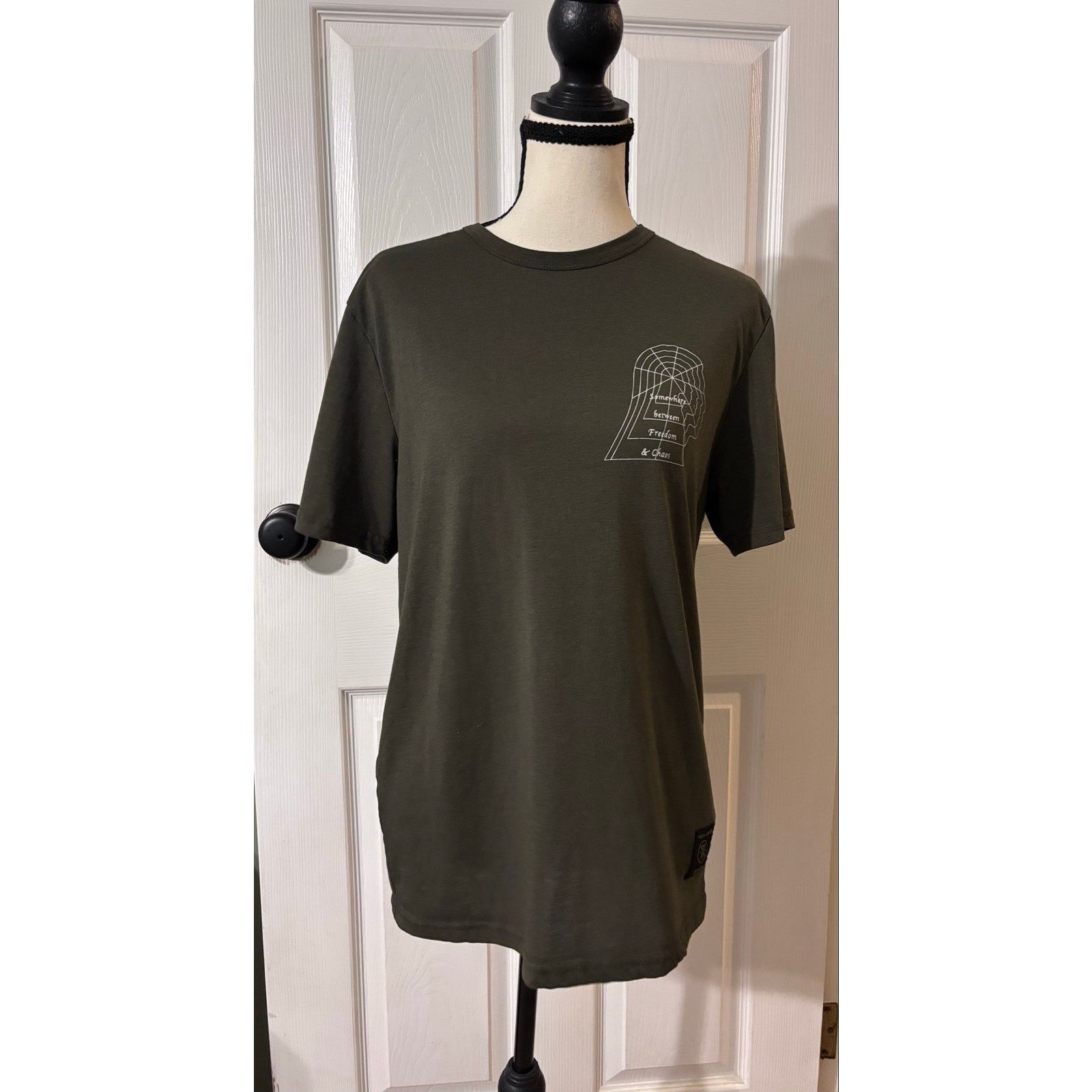 Roark T-Shirt Men's Small Run Amok Activewear Casual Outdoors Athleisure gallery