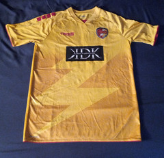 Mens Size M – CAPELLI SPORT CHARGERS SOCCER CLUB SHIRT YELLOW