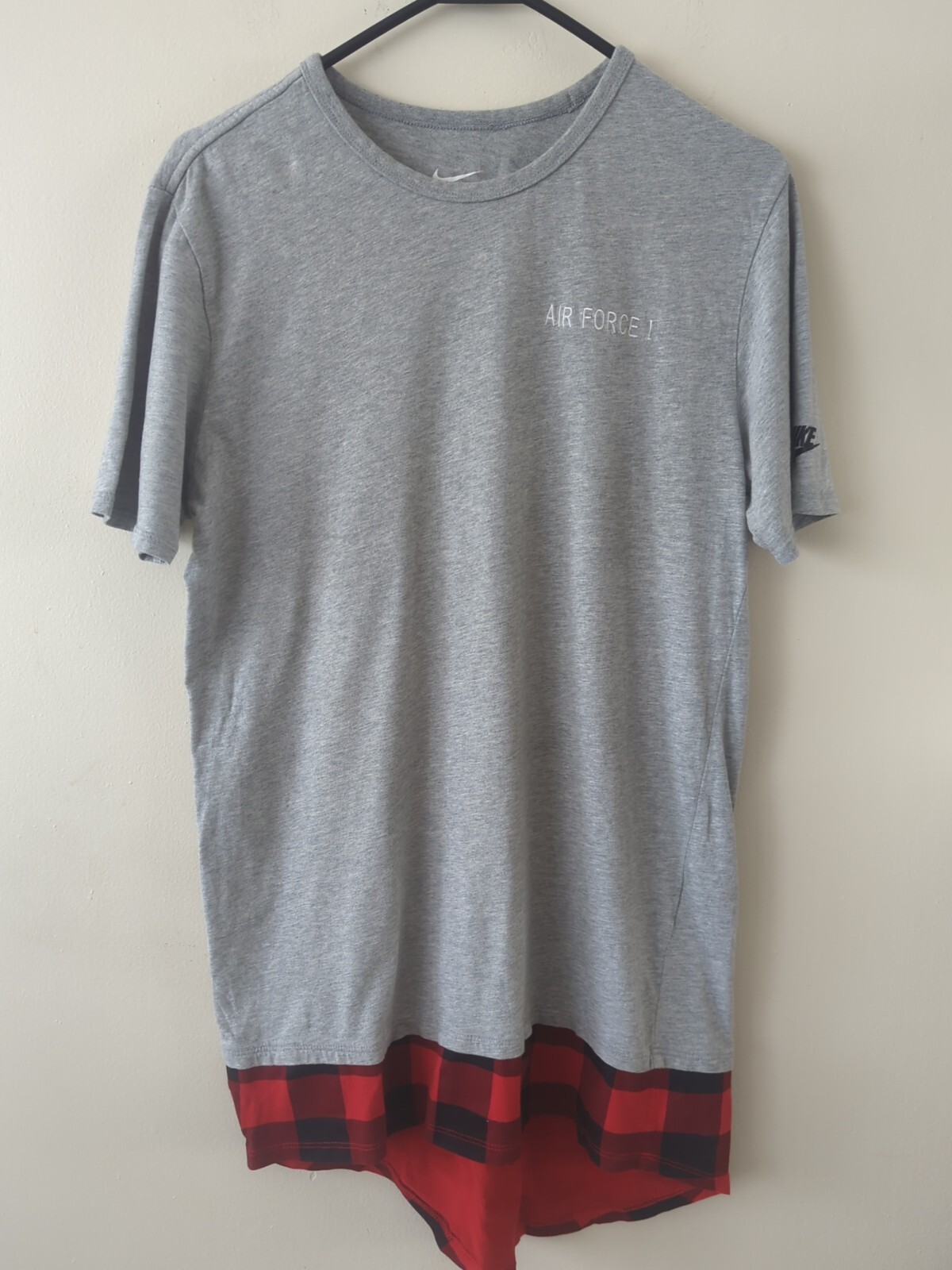 Nike Shirt Men's M Gray Athletic Cut Plaid Long Tail Air Force 1 gallery