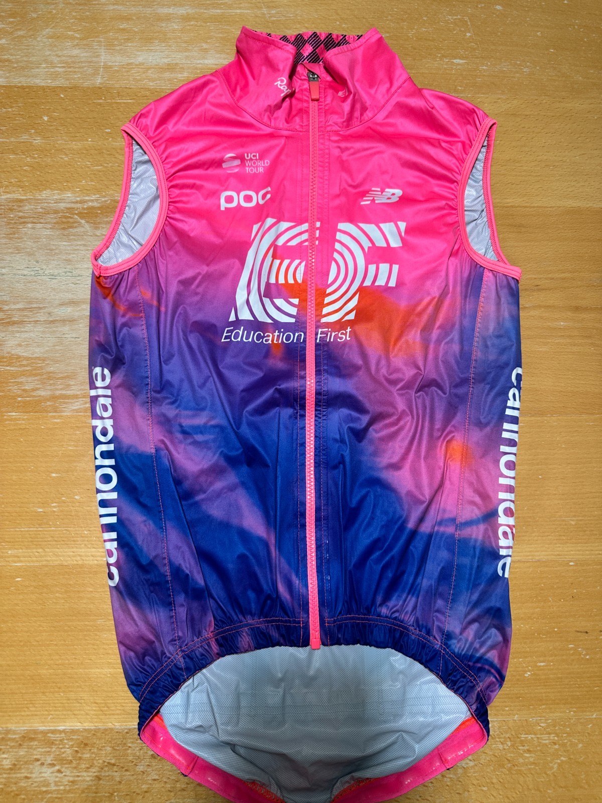 Rapha Wind Vest, EF Education First pro cycling team, Men Small (2) gallery