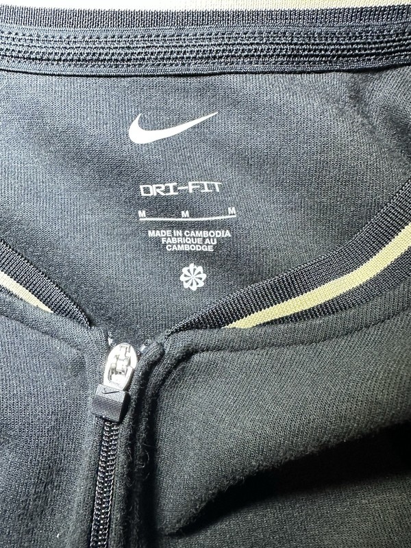 Nike Dri-FIT Men’s Medium Black Tan Long Sleeve 1/4 Zip Athletic Shirt gallery