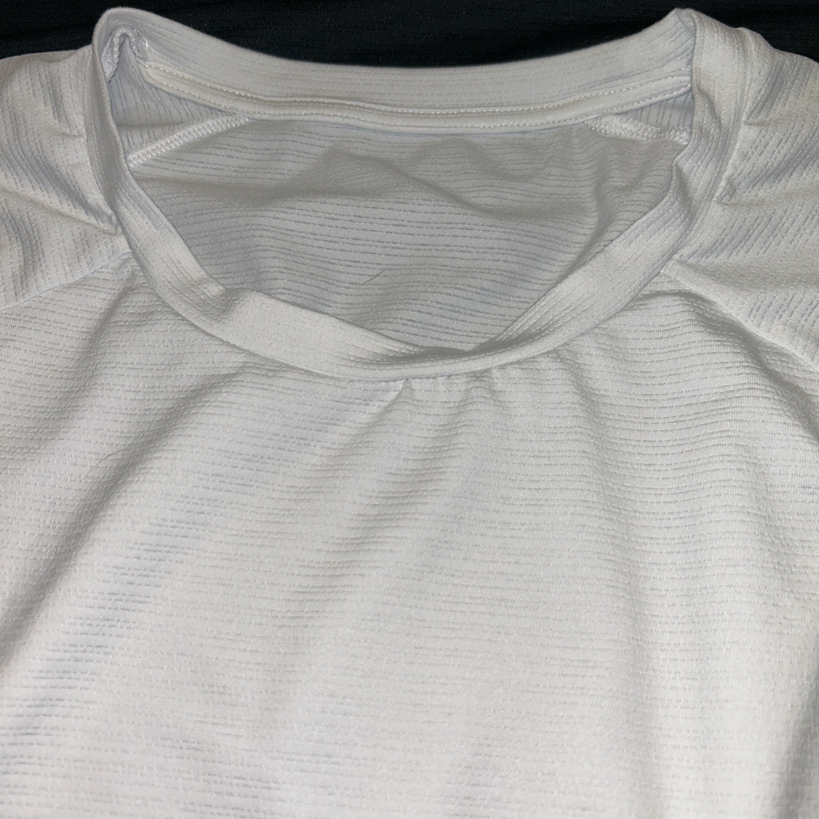 CRZ YOGA Men Large Lightweight Athletic T-Shirts Moisture Wicking, Black & White gallery