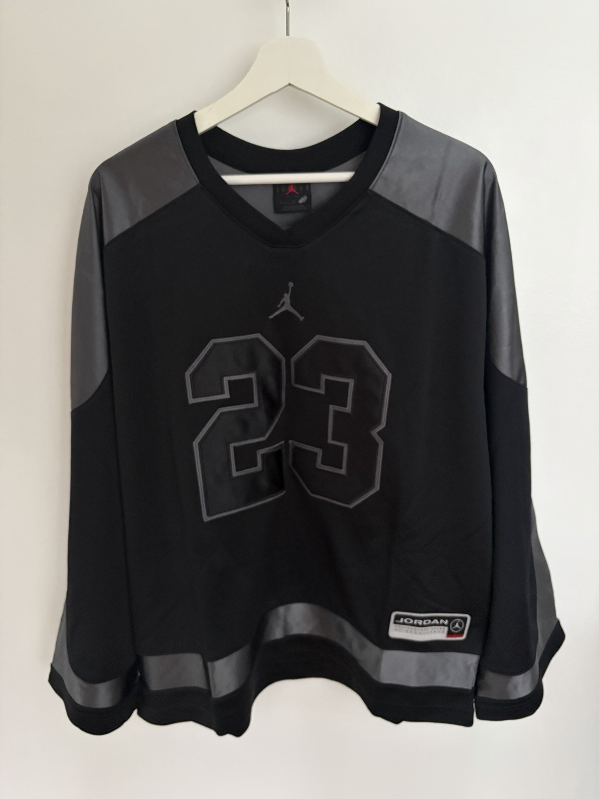 NWT Nike Jordan Brooklyn Collegiate Hockey Jersey HV0109-010 Black Size Medium gallery