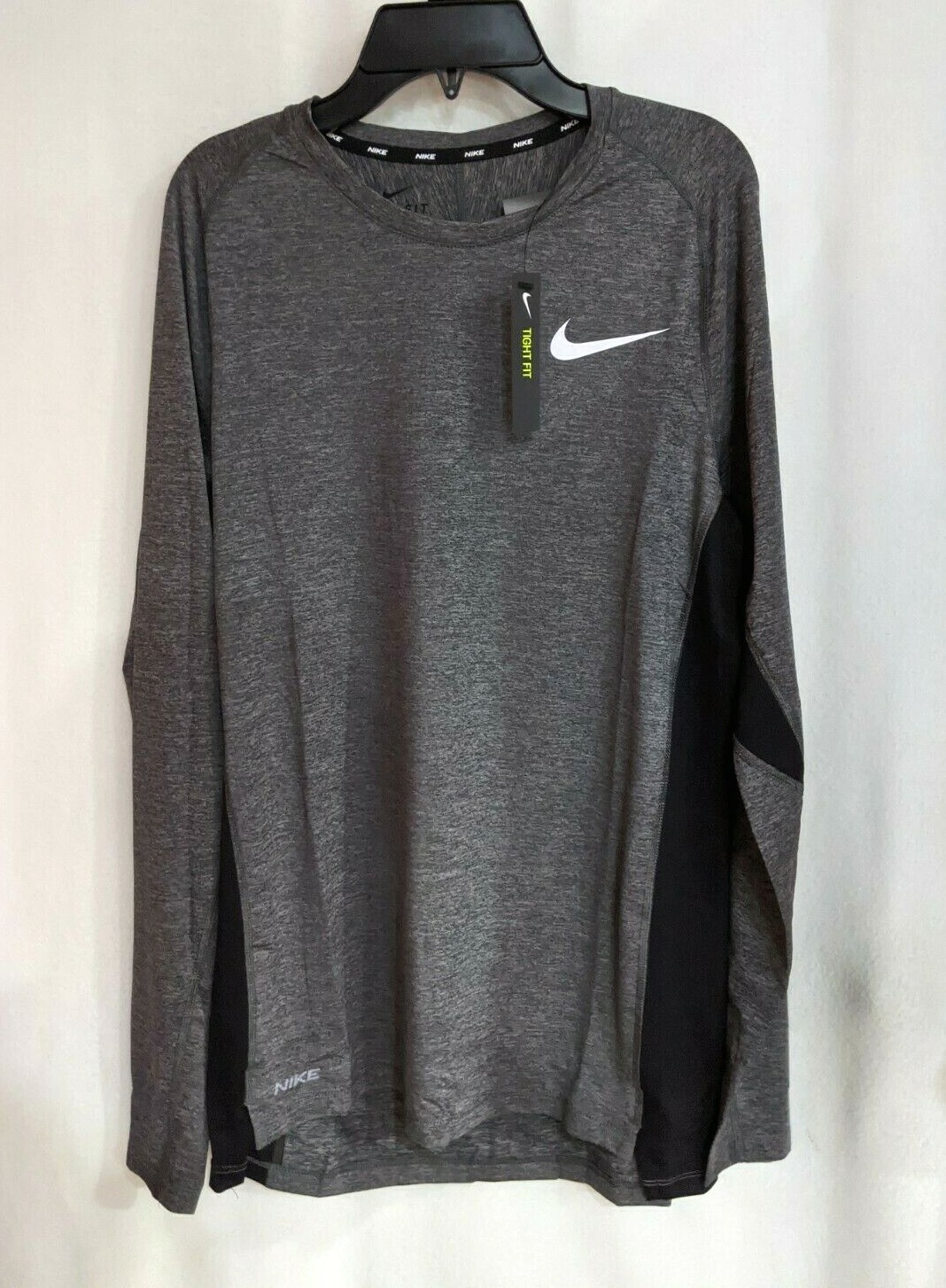 Nike Men's Victory Charcoal/Black Long Sleeve Training Top (CU4097-010) Size M gallery