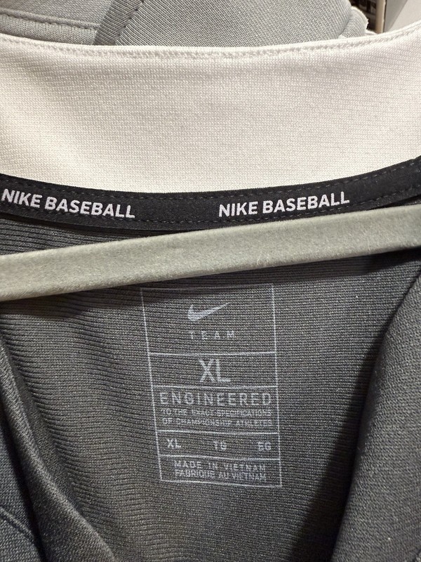 Nike Team Baseball Practice One Button Henley Men's Large Black White BQ5399-012 gallery