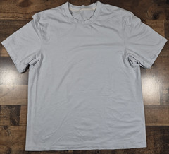 Lululemon Performance T-Shirt Mens Medium Gray Short Sleeve Stretch Gym Crewneck