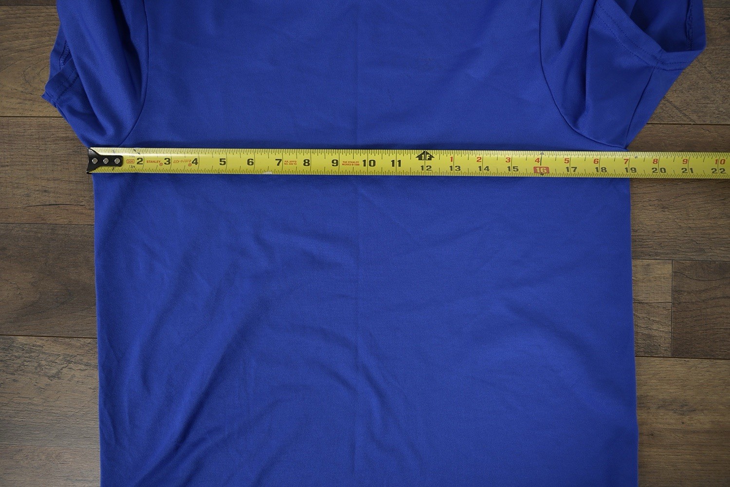 Decathalon Adult S. Royal Blue Dri Fit Short Sleeve Athletic T-Shirt gallery