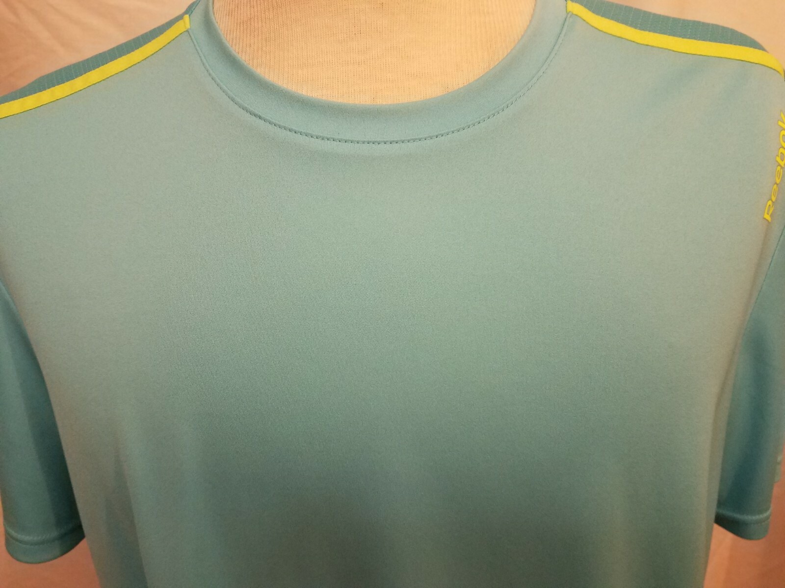 Reebok Mens Breathable PLAYDRY Crew Neck Aqua Blue Activewear Shirt Size Large gallery