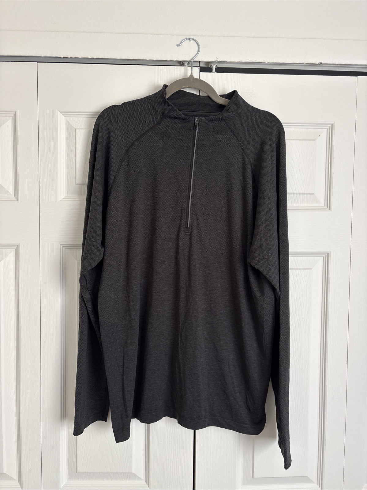 LULULEMON METAL VENT TECH 1/2 ZIP LIGHTWEIGHT LONGSLEEVE PULLOVER BLACK SZ XL gallery