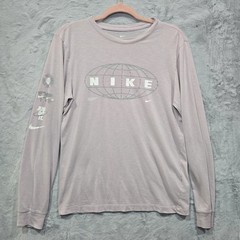 Nike Men’s Dri-FIT Training Long Sleeve T-shirt The Nike Tee. Pink Foam. Small