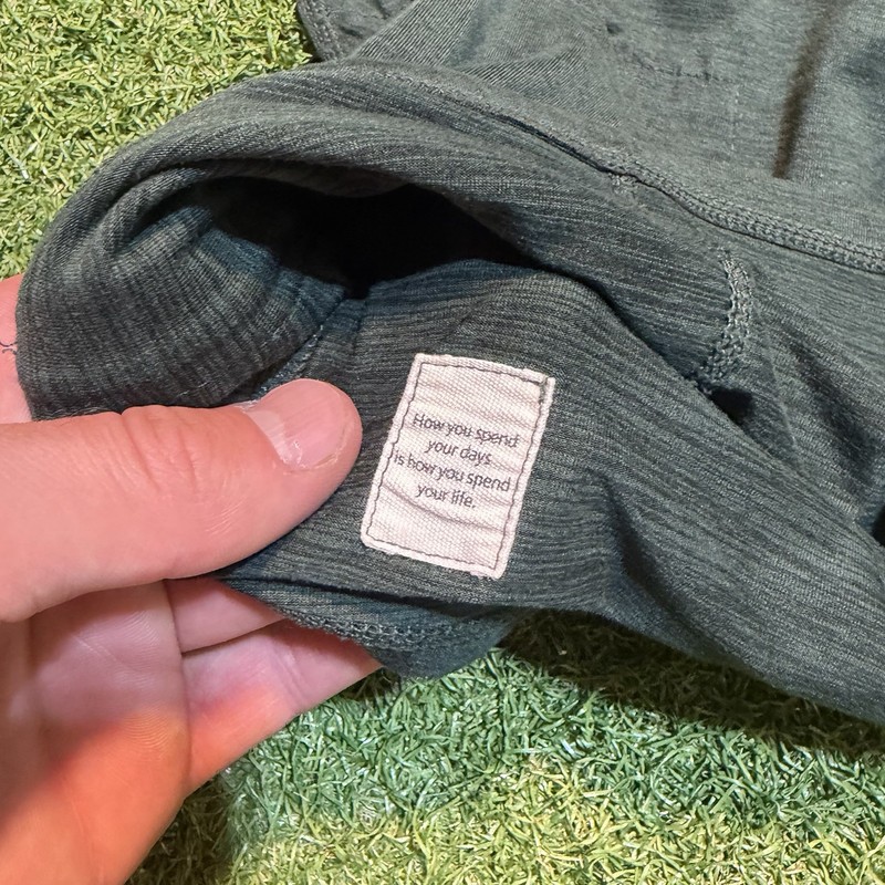 Vuori Ease Performance Half Zip 2.0 Pullover Green Polyester Small/Medium No Tag gallery