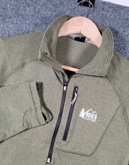 REI Co-op Swiftland Pullover Sweater Medium Polartec 1/4 Zip Grid Fleece Mock