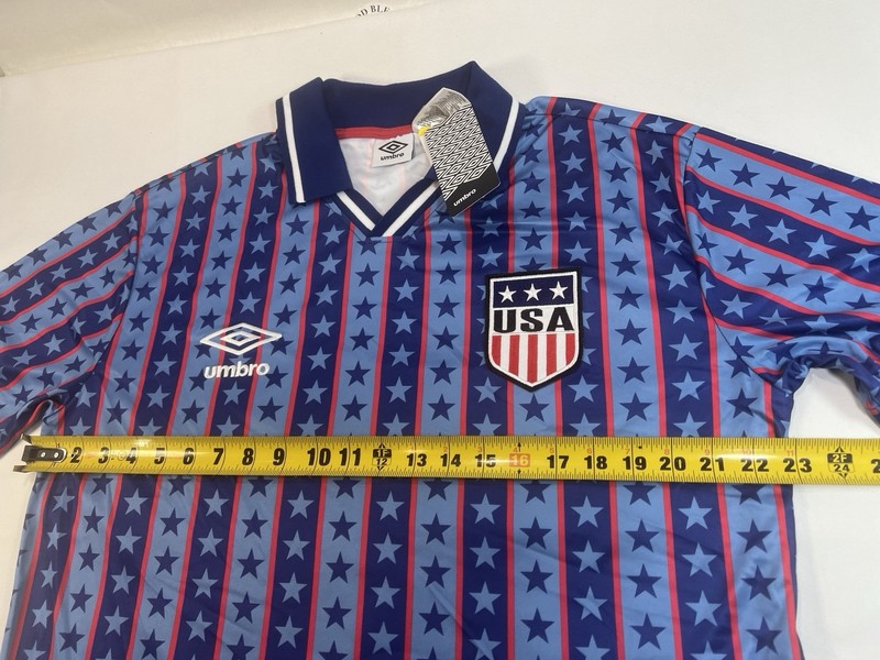 NEW Umbro Team USA Soccer Jersey Mens Medium Blue Stars Stripes V-Neck Polo gallery