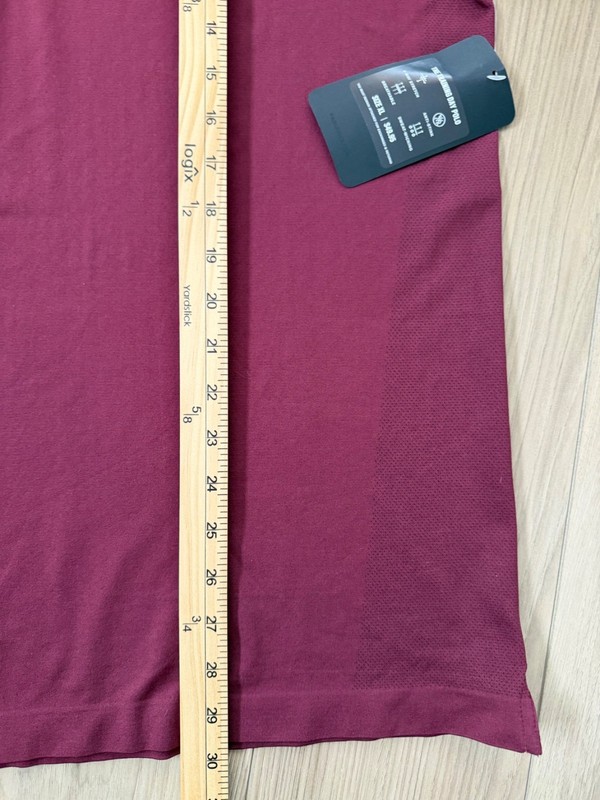 Fabletics Men The Training Day Polo Size XL Burgandy Plum Short Sleeve NWT gallery