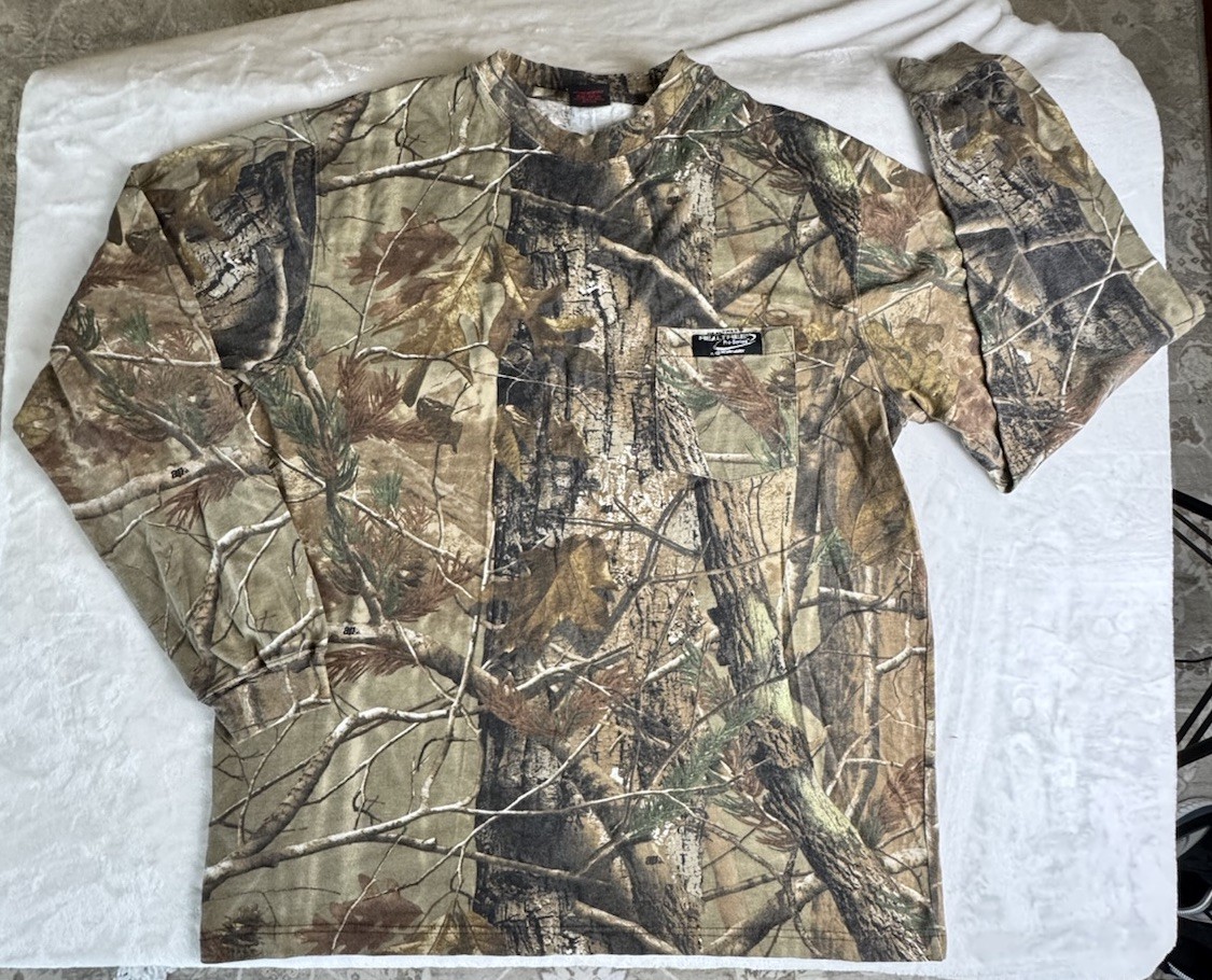 Vtg Realtree Pro Series Men’s Shirt Sz Large Camo Long Sleeve Outdoors Pullover gallery