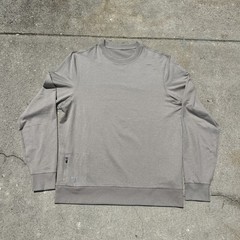 Vuori Ponto Performance Crew Mens Medium Beige Long Sleeve Pullover Side Pocket
