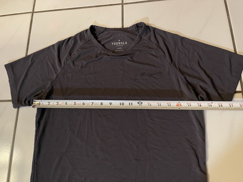 Youngla Essential Fitted Tee Size Medium Gray Viscose YLA2621 Workout Shirt gallery