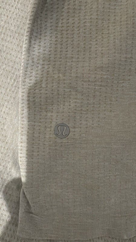 Lululemon Medium Metal Vent Tech Long Sleeve gallery