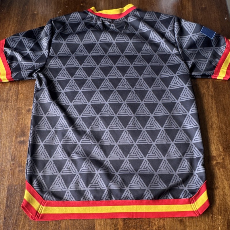 Black Pyramid 2018-2019 Logo Jersey Black Red Yellow Gray Men's Large V-Neck gallery