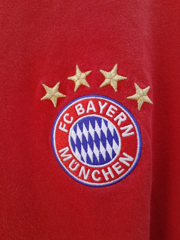 FC Bayen Munchen Mens Medium Red Embroidered Logo adidas Training Warm up Drills gallery