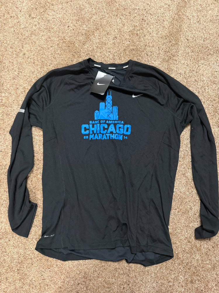 Men’s Nike Chicago Marathon 2014 Dri-Fit Running Tshirt Size M NWT